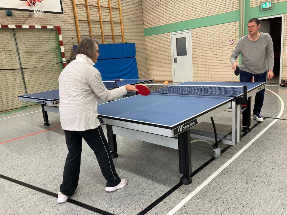 Ping Pong - mit kleinen Bällen gegen Parkinson